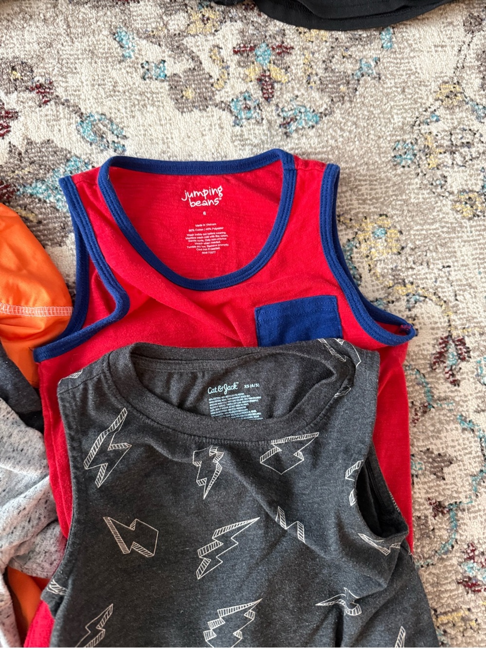 Lot of boys clothes sizes 5-6 - Picture 2 of 7